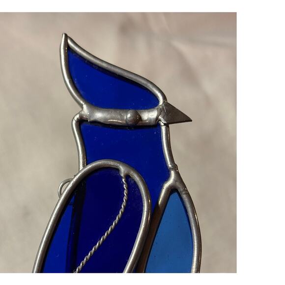 Vintage Stained Glass Blue Bird Suncatcher Cobalt Blue Green Leaves 6x3 - Picture 3 of 9
